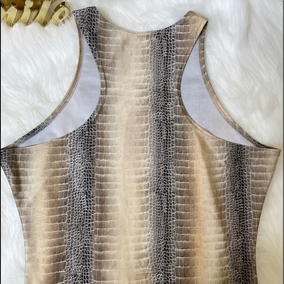 Beautiful brown and gray croc print dress in SizeL - Picture 3 of 4